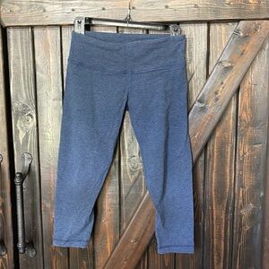 Lululemon capri leggings. Size 6